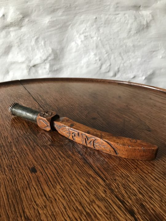Knitting sheath / Gwain i ddal gwaell Sold