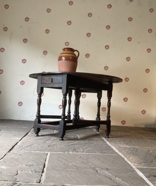 Gate leg table Sold