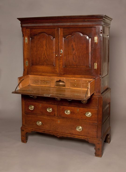 Welsh secretaire cabinet Sold