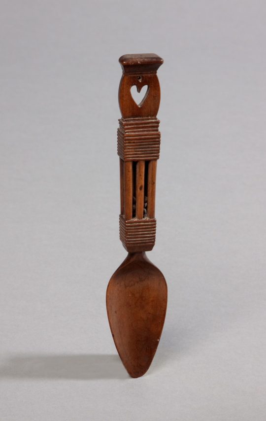 Fruitwood lovespoon / Llwy garu o bren ffrwythau Sold