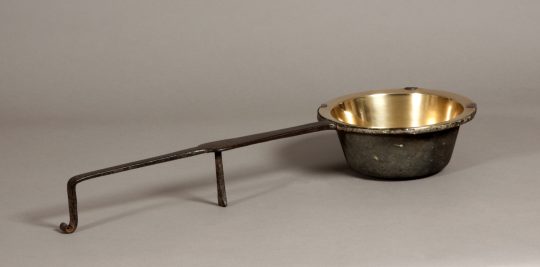 Down hearth skillet Sold